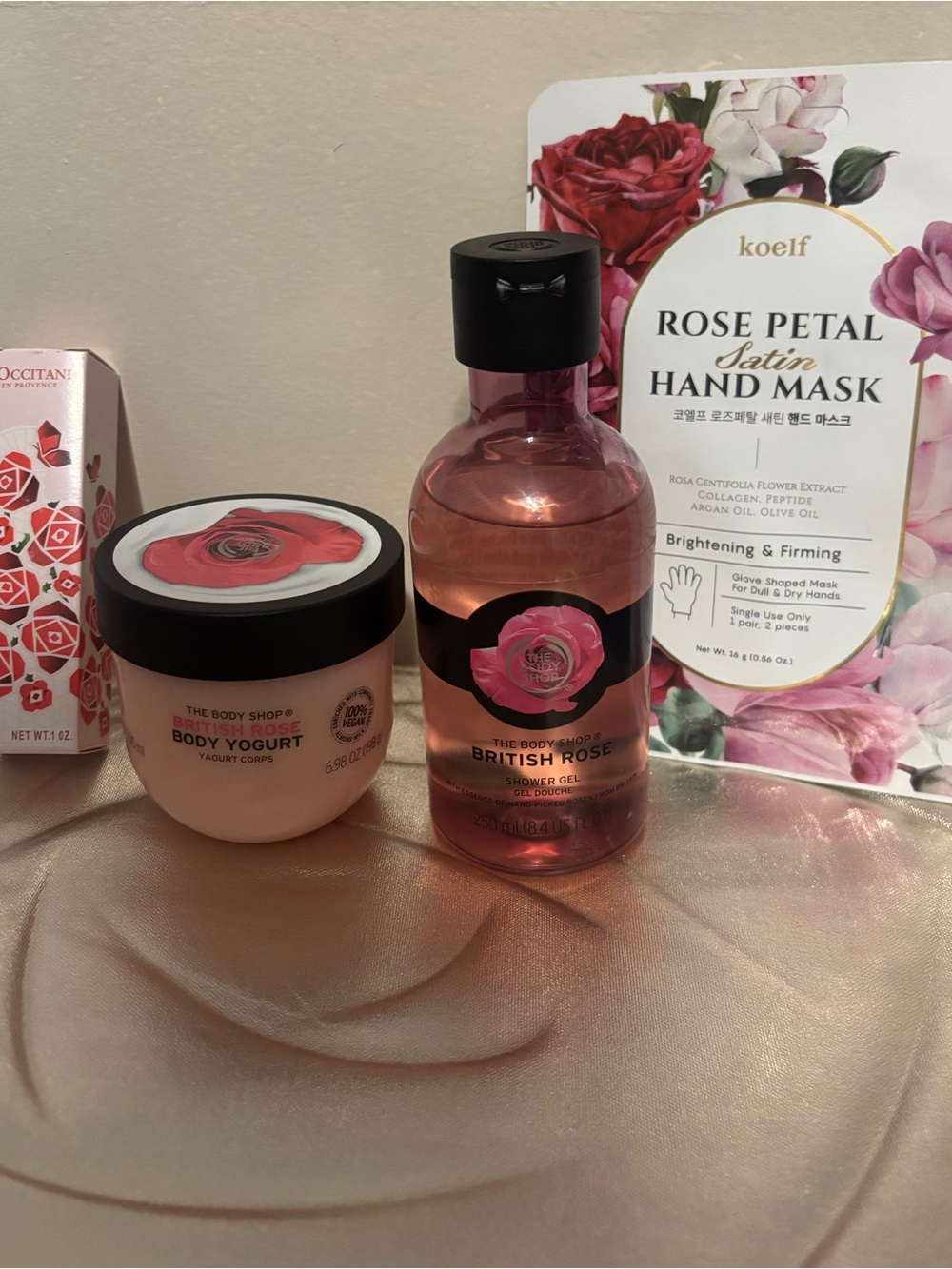 The Body Shop British Rose Shower Gel & Body Yogurt - Pink